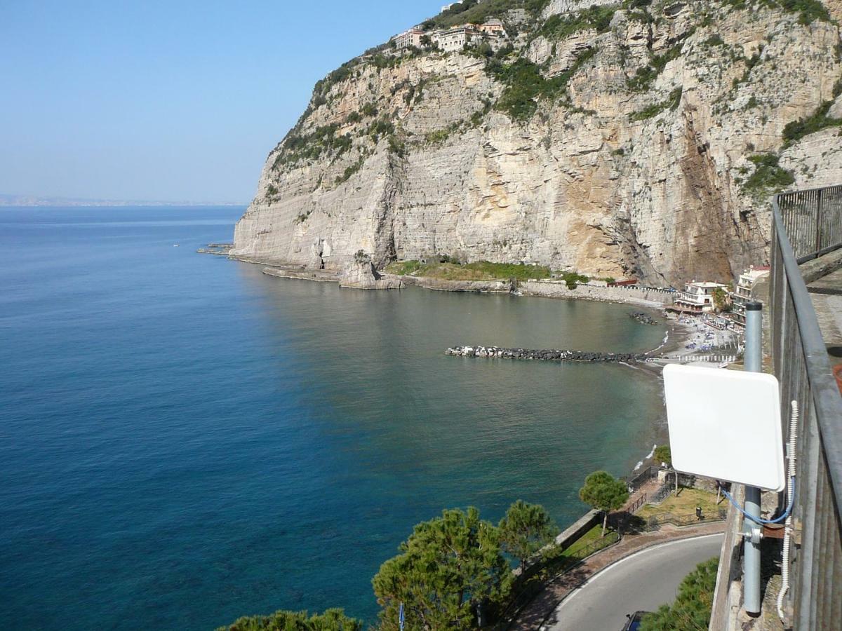 مبيت وإفطار ميتا Villino L'Aranceto Sorrentino المظهر الخارجي الصورة