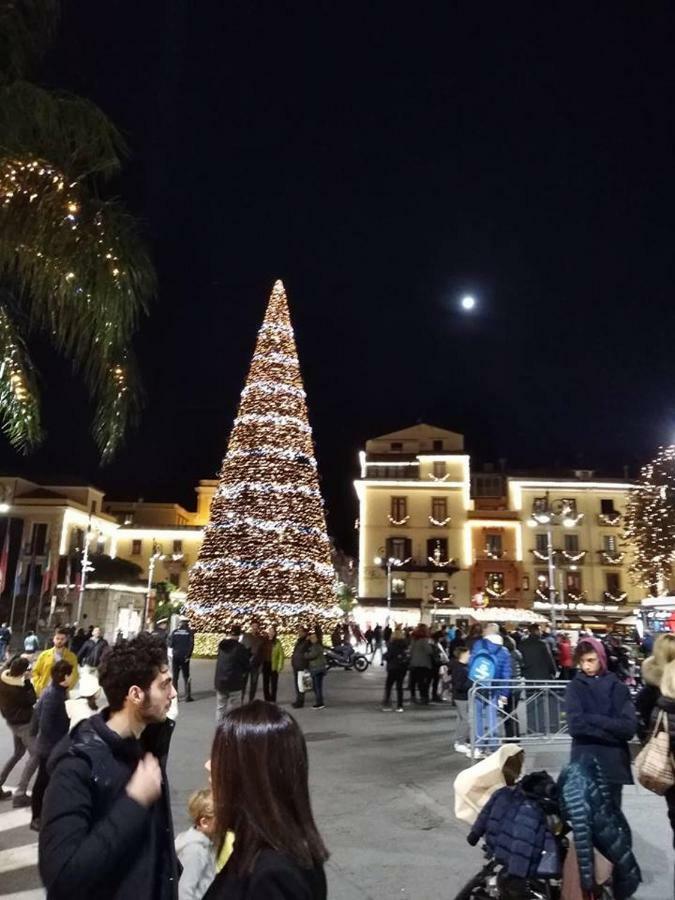 مبيت وإفطار ميتا Villino L'Aranceto Sorrentino المظهر الخارجي الصورة